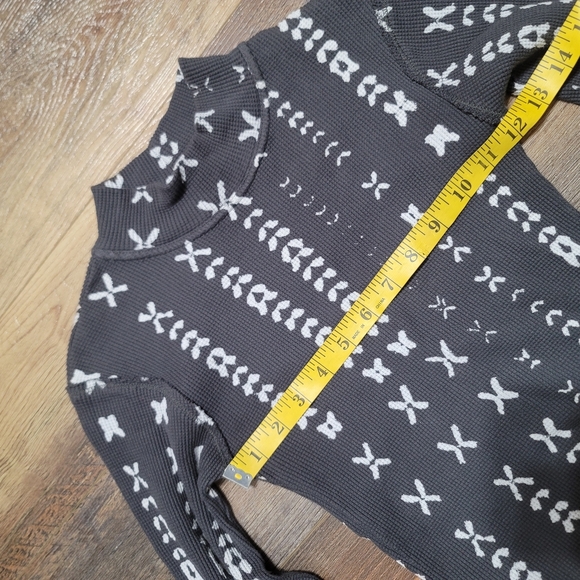 Free People We The Free Wonderful Swit Thermal Top Grey XS EUC - Picture 6 of 14